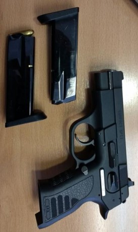 Se vende SPS Compact ll con dos cargadores, prácticamente nueva sin uso, solo usada para defensa. Guiada 01