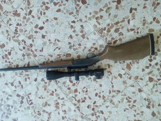 Monotiro H&R 243W. En buen estado. Expulsor. Muy ligero, se desmonta rápido, tubo de 30mm. Visor 2,5-10X50 02