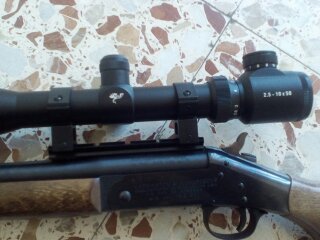 Monotiro H&R 243W. En buen estado. Expulsor. Muy ligero, se desmonta rápido, tubo de 30mm. Visor 2,5-10X50 01