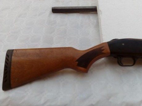 ----VENDIDA GRRACIAS----

 Se vende escopeta de corredera Mossberg 500A , Calibre 12/76.
 Con 2 Cañones 11