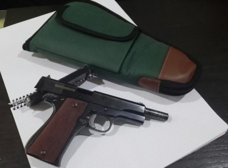 Un amigo me pide ponga en venta su pistola marca STAR ( B. Echeverria) SA.
EIBAR.  Calibre 9mm, estado 02