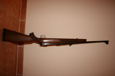 vendo rifle tikka modelo m65 en perfecto estado impecable, en 300wm en 650€ o tambien cambiaria por fn 00