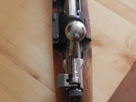 Hola a todos,  me veo obligado a vender a mis dos joyas, el primero un Carl Gustav largo en 6.5x55, con 30