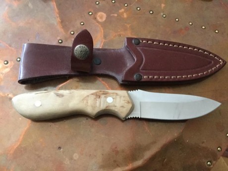 Vendo cuchillo nieto  por no  usar 30€ 00