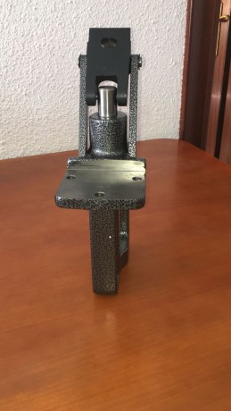 VENDO PRENSA CRUSHER II DE LYMAN COMPLETAMENTE NUEVA NUNCA HA SIDO MONTADA NI TIENE NADA DE MALO LA VENDO 152