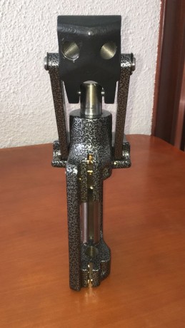 VENDO PRENSA CRUSHER II DE LYMAN COMPLETAMENTE NUEVA NUNCA HA SIDO MONTADA NI TIENE NADA DE MALO LA VENDO 151