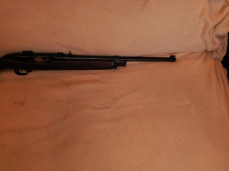 Hola a todos:
Un colega mio me ha pedido que ponga a la venta este magnifico rifle con apenas uso y en 01