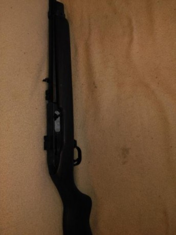 Hola a todos:
Un colega mio me ha pedido que ponga a la venta este magnifico rifle con apenas uso y en 00