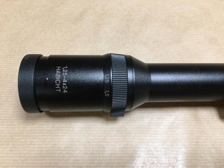 Visor ideal monteria, muy poco uso, con sus tapones originales  y funda de cuero. 01