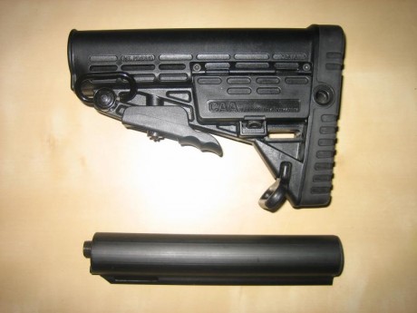 Hola.  Vendo esta culata con cajón portapílas, y raíl para acoplar un lomo regulable , también tiene diferentes 11