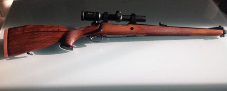 Hola, vendo rifle alemán de rastro Mauser 98 Stutzen, calibre 9,3x62. Muy corto y manejable, cañón de 00