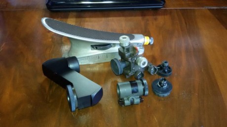 Vendo diopter Anschütz con codo óptico. Tunel con su base y una rabera.
Estaban montados en una Anschütz 01