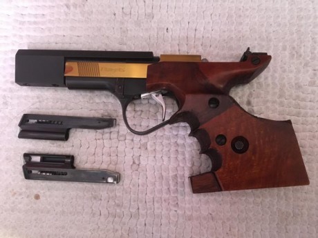 Hola
Por abandono de modalidad, vendo UNIQUE DES 96 U calb. 22, es el último modelo de la firma, en excelente 01