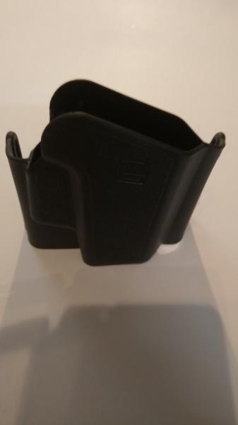    Vendo pistola GLOCK 34 - 3ª Generación por no usar.  

La pistola está nueva. Muy pocos disparos. 
La 31