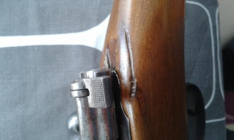 Hola, tengo una carabina destroyer con cargador de tresbolillo. Y tengo problemas con el cerrojo, lo he 00