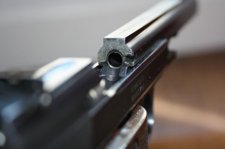 Buenos días 
Se vende pistola  marca STAR modelo FR  calibre 22 LR.  En perfecto estado. Se puede ver 11