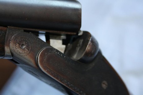 Buenos días 
Se vende Escopeta marca BERNARD calibre 12, Paralela, muy poco uso, en perfecto estado  Precio 21