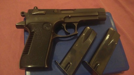 Por abandono del tiro un amigo del club pone ala venta  sus armas una pistola star de 9 mm  en perfectas 01