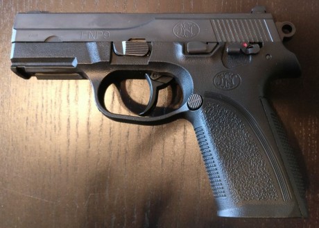 Buenos días, pongo a la venta la FNP9 de un amigo en Madrid. Guiada en A. Muy pocos tiros. 320€. Atiende 01