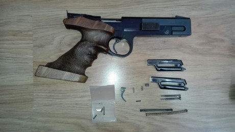 Hola a todos:
Un amigo me ha pedido que le anuncie un par de pistolas que quiere vender. Se trata de:
FAS 00