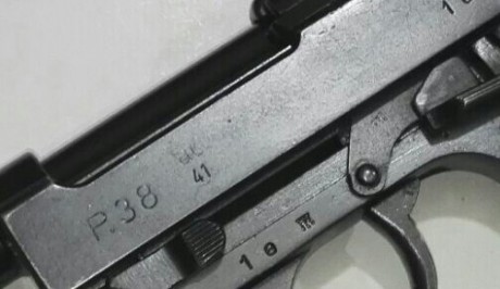 Un amigo me pide que la ponga a la venta lastima de no tener € pide por ella 1350 funda orijinal todas 20