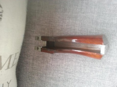 TODO RESERVADO!!!!!!!!!!!!!!
Vendo vainas del 45 LC  y cachas originales de revolver Cattleman de Uberti 80