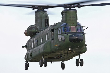 Pues eso, en este hilo pretendo deleitaros como amantes de los aviones de combate que sois muchos, con 170