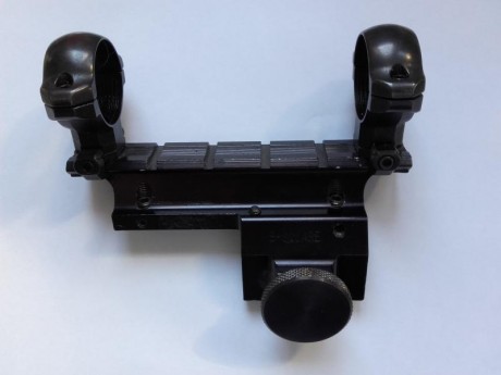 * USADA, pero en perfecto estado (tornillería impecable).
* Anillas (intercambiables) 30mm.
* Marca "B-Square" 02