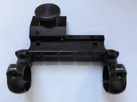 * USADA, pero en perfecto estado (tornillería impecable).
* Anillas (intercambiables) 30mm.
* Marca "B-Square" 00