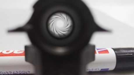 Un amigo me pide que la ponga a la venta lastima de no tener € pide por ella 1350 funda orijinal todas 42