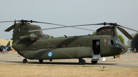 Pues eso, en este hilo pretendo deleitaros como amantes de los aviones de combate que sois muchos, con 22