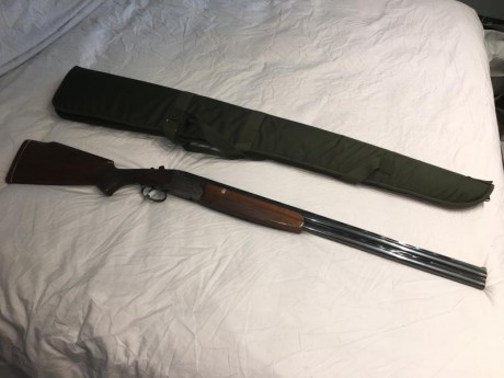 Vendo escopeta de la marca Lanber calibre 12 con cañones superpuestos de 75cm de largo, cañones ventilados 02