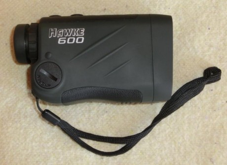 Saludos al foro.

Pongo en venta un medidor laser Hawke Range Finder RF600.
Lectura en metros y yardas. 01