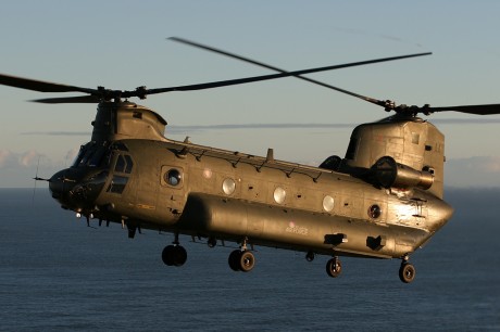 Pues eso, en este hilo pretendo deleitaros como amantes de los aviones de combate que sois muchos, con 40
