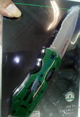 Buenas tardes,esta mana en un centro comercial compré esta navaja,hace ya meses que le tenia ganas,no 00
