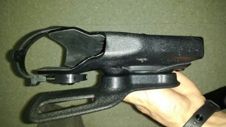 Funda para pistola hk usp. Precio 40 euros mas envio, si fuera necesario. Esta usada pero en buenas condiciones. 00