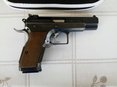 Buenas tardes, vendo pistola Tanfoglio con kit CZ Kadet cal.22, de un amigo que abandona el tiro olímpico. 00