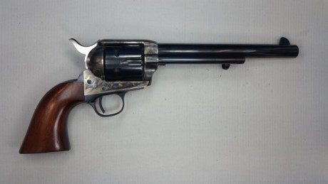 calibre 44-40 , medida 7.1/2" , esta en Zaragoza guiado en f ,,,  300 €   puesto en destino  .tf 01