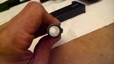 Vendo CZ 75 B como nueva. Con dos cargadores. Accesorios y caja originales, incluidos útiles de limpieza 01