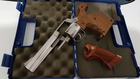 Un compañero de Club vende su revolver S&W 686 en calibre 357 Magnum, evidentemente también puede 02