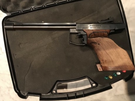 Buenos días: 

Vendo pistola libre Drulov 90. Adjunto fotos para ver el estado de la misma, el pavonado 02