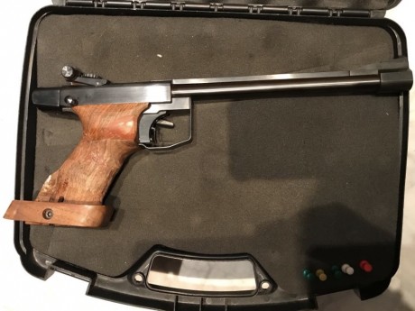 Buenos días: 

Vendo pistola libre Drulov 90. Adjunto fotos para ver el estado de la misma, el pavonado 01