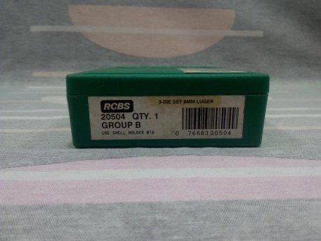 Buenas noches,

Se vende set de 3 DIES marca RCBS para calibre 9mm Parabellum. Incluye Shell Holder.

Precio 02