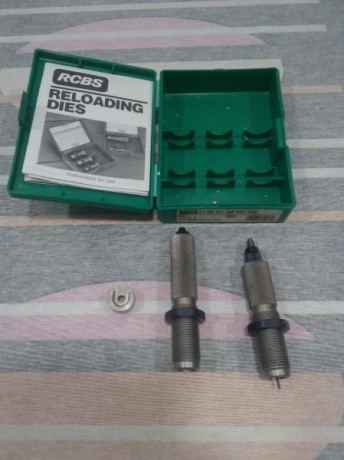 Buenas noches,

VENDIDOS!!!!

Se vende set de DIES marca RCBS para calibre 300 WEATHERBY MAGNUM. Incluye 00