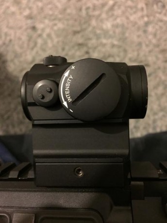 Vendo Aimpoint H1 de 2 MOA original con montura LRP Aimpoint original y espaciador Aimpoint original de 00