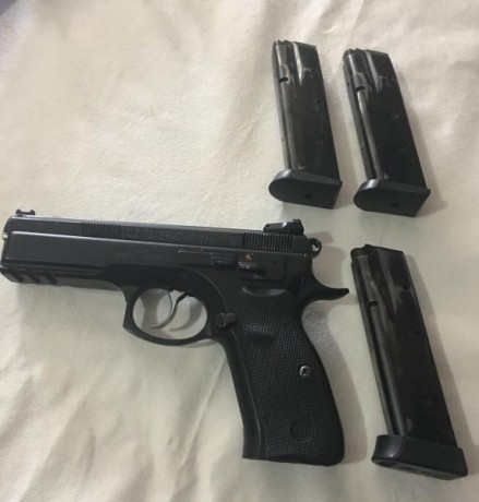Hola a todos;

Por motivos de cupo, me deshago con pena de esta   CZ 75 SP-01 SHADOW   en muy buen estado, 10