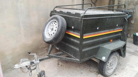 Remolque para transporte de animales, practicamente nuevo, se ha usado dos temporadas para llevar dos 02