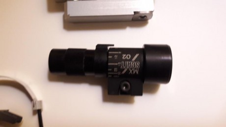 Vendo un simulador de tiro o entrenador electtonico scatt mx02 .funciona tanto con fuego real como con 00