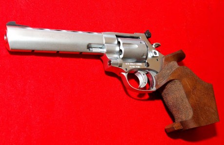 Buenas tardes, ando con la idea de comprar un nuevo capricho: revolver calibre 38. Inicialmente tengo 11