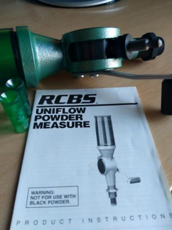 Vendo dosificador rcbs por dejar la recarga.
 € 
MEJOR QUE NUEVO

 PARA CARGAR RIFLE.  02